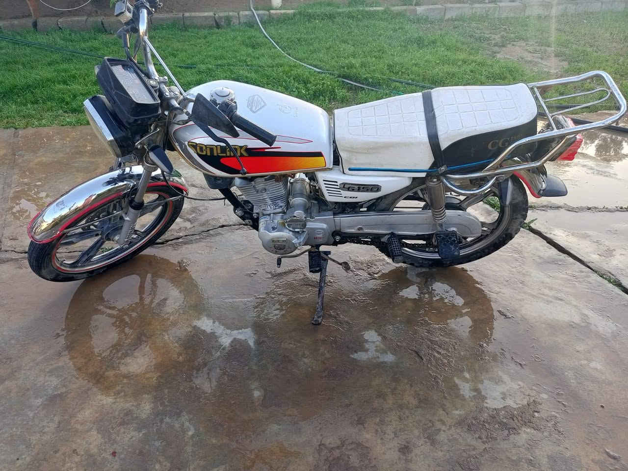 السلام عليكم
دراجة سيفان ٢٠٢٠  ٥ كير سعر ٤٢٥ وبيهه مجال مكاني شهربان
***********
