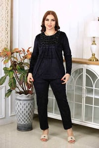 سواد فاحم • درجة أولى • آخر ثلاث قطع