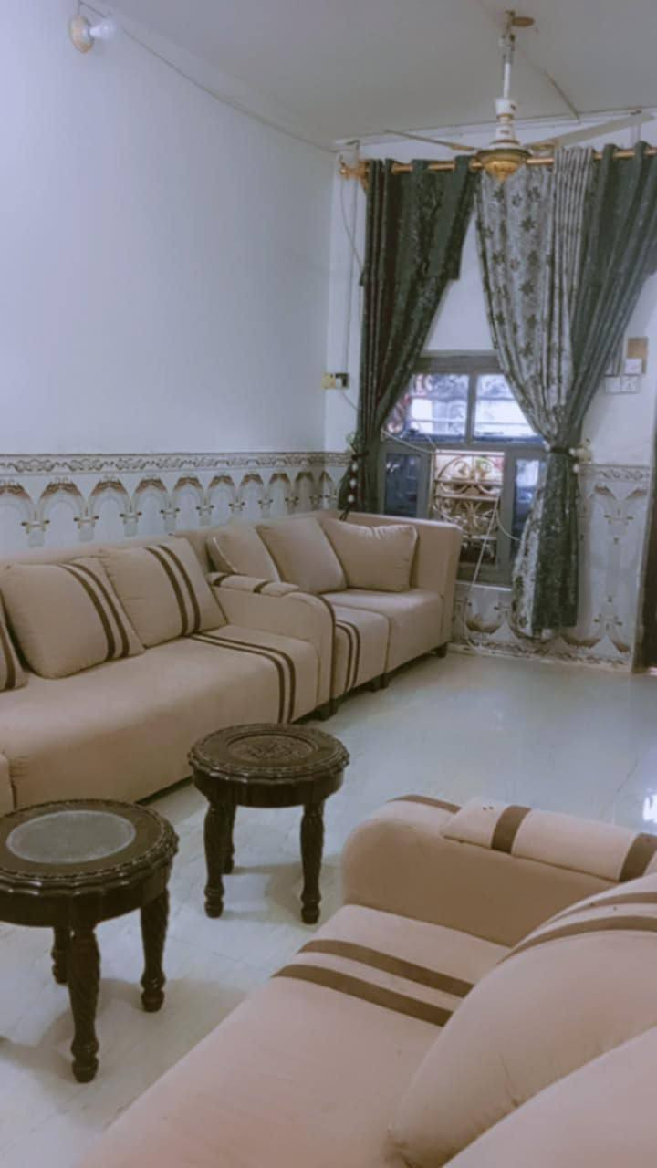 بسبب الوعود الكاذبه اعادت النشر بيت زراعي سند 25 مساحته 100 متر عالي عن الشارع بناء طابوق نهاية شارع الوكفه منطقة ال أبو جاسم خلف أسواق كرزه الموشراي لي تعبني رجا التصال علا رقم الهاتف ***********
