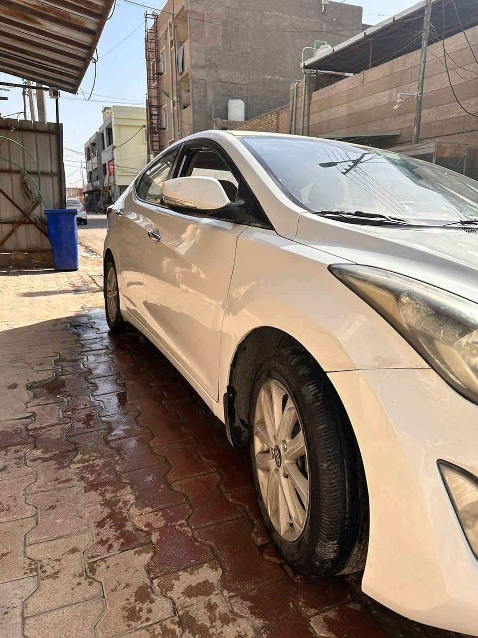 النترا 2015 بصرة سنوية جديدة مكينة كير حدادة
بيها اطراف بيها رشتين ثلاثة صبغ رشات وليس قطع 

***********

السعر 105 البصرة, العراق
