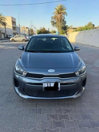 للبيع كيا ريو 2019 مواصفات S وارد امريكي حادث بسيط جانبي بابين فقط ومك...