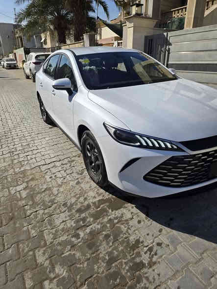 السلام عليكم للبيع بي واي دي فئه جن بلس 2025 ماشيه الف يعني بعدها بعداد الزيرو مكفوله كفاله عامه من كلشي السياره جديده وزيرو ومبينه من صورها رايدها 17800000 يعني سبعة عشر مليون وثمان مائة الف دينار عراقي مكاني بغداد للاستفسار اكثر اتصل ***********
