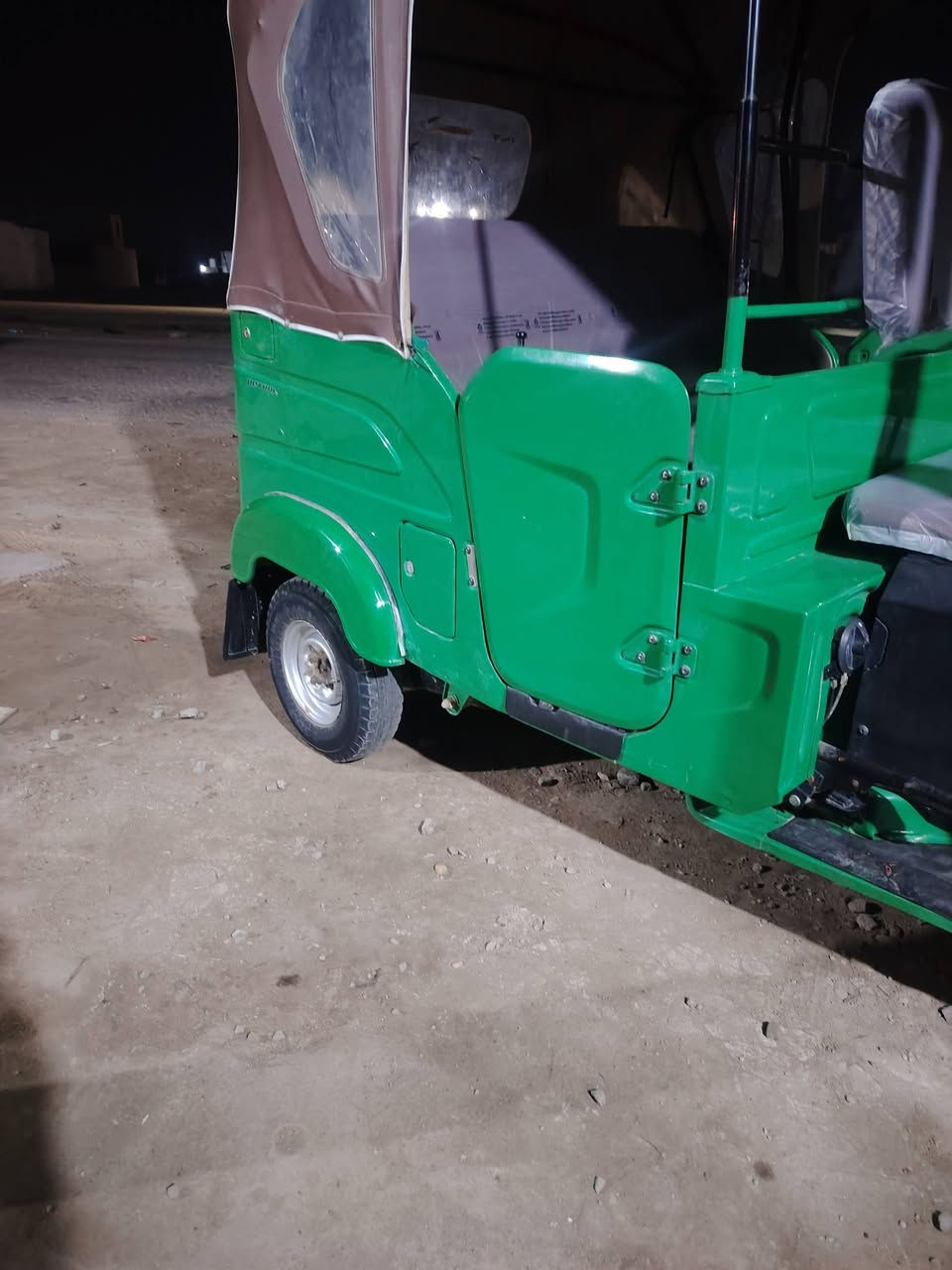 تكتك للبيع ٢٢ سنويه ورقم ***********
