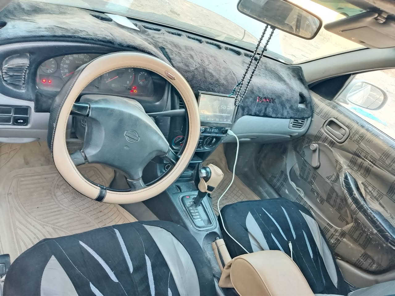 سني 2002 ياباني
صبغ امارات كير محرك شرط
تبريد وتدفئه فول
السعر 75 للاتصال ***********
