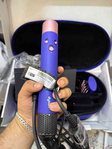 Dyson airstrait original 🌪️
سشوار دايسون الاصلي ٦ روؤس 
***********
