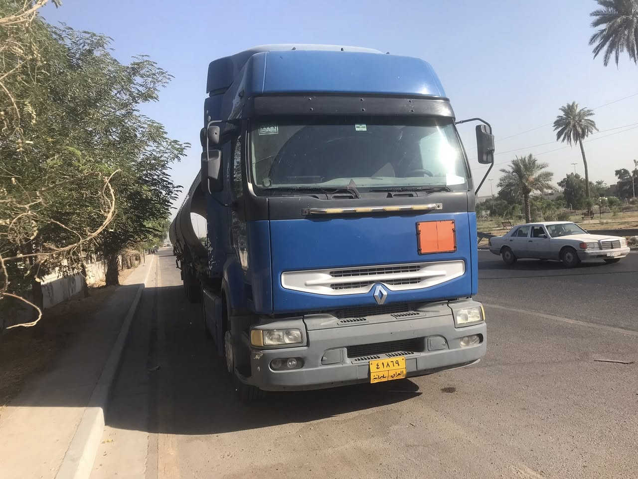 رينو موديل ٢٠٠٤ محرك انجكتر بلادي سياره مربوطه فلات ٣ محاور تك تاير سنويه بأسمي السعر والتفاصيل الاتصال على الرقم *********** السياره محافظه كركوك
