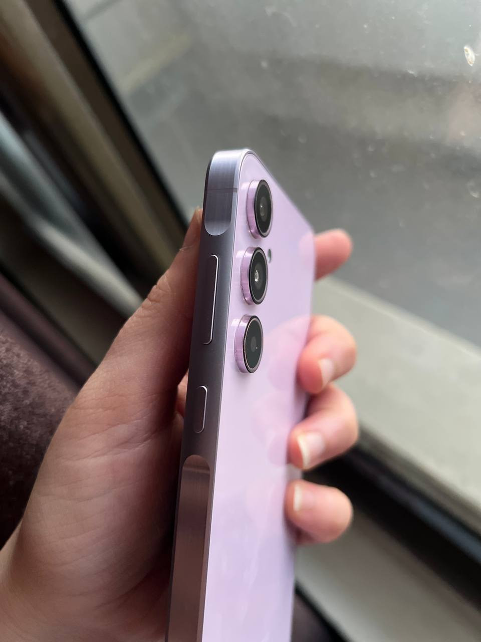 للبيع جهاز سامسونج A55 بلون زهري
السعر ٣٤٠
مكاني بغداد حي الجهاد 
جهاز مستخدم قليل ونظيف جدا وممتعرض لصيانة .


**إذا كنت صاحب هذا الإعلان وتريد حذفه لأي سبب، رجاءا أرسل رسالة إلى الدعم الفني**