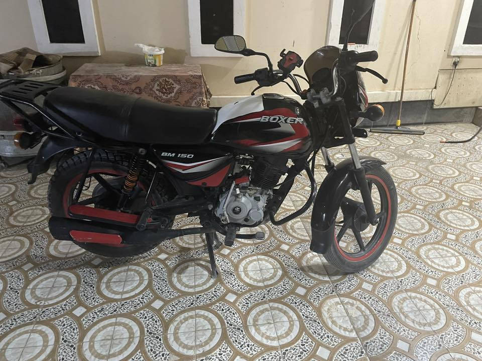 السلام عليكم دراجه للبيع موديل 2023مرقمه وكامله بس مشاد الواح دراجه مكفوله من كلشي هاتف ***********
