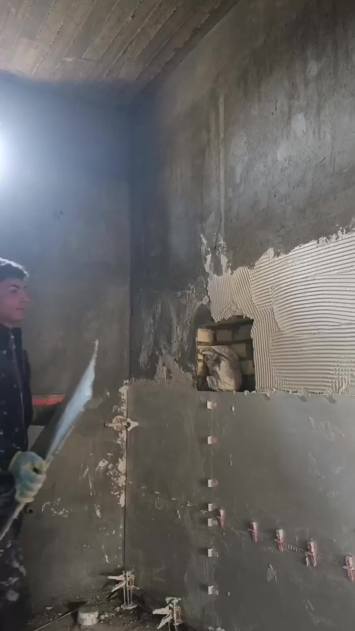 خلفه سيراميك  متفرغ من الحله  ***********وشغل فول واسعار مناسبه جداً
