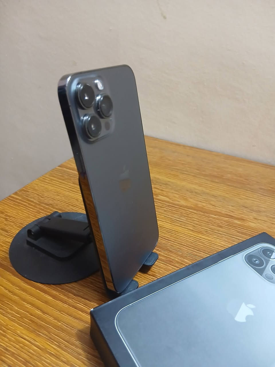 ايفون 13 برو ماكس ذاكرة 512 بطارية 🔋76  مع كارتونة فقط
بلادي مامفتوح تفحص بالحاسبة يله تاخذة  الجهاز ياباني مو اوربي
سعر 625 🔐 مكاني بغداد جسر ديالى القديم شراي خاص او واتساب ***********
