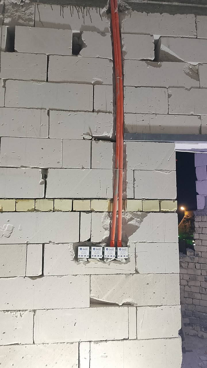 تم اكمال بيت في الحوطه البصرة
متفرغ للعمل وجاهز داخل مناطق ونواحي البصرة كافة بنسب الاسعار
حفر نزالات وتثبيت بوكسات

وتسليك

***********.  ***********
