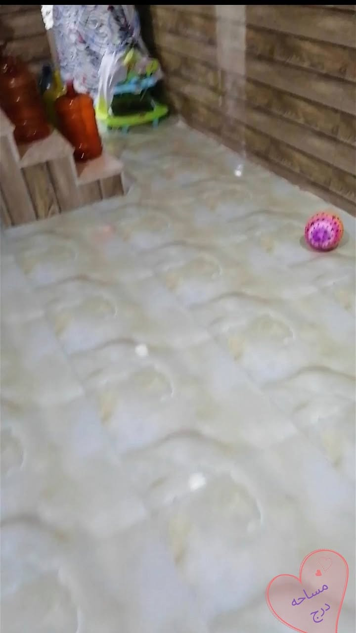 مجمع فدك من جهت المشتل قريب علشارع  المساحه 130 طابق واحد  السعر55  ***********
