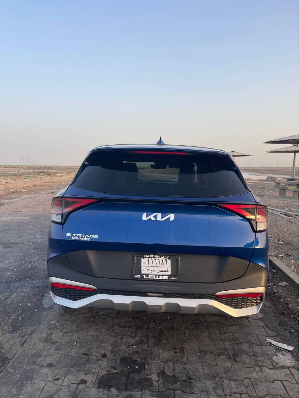 كيا سبورتج 2024 فول عد الفتحه كشنات جلد وتدفه مكينه وگير   وبيها حادث بنيد مبدل  وبيها بارد بالباب الأيمن وبالجاملق الأيسر والباقي مكفول تبريد خير من الله
السعر 190$ وبيها مجال 
السياره حره 
موجوده بالبصره
لتواصل *********** البصرة, العراق

