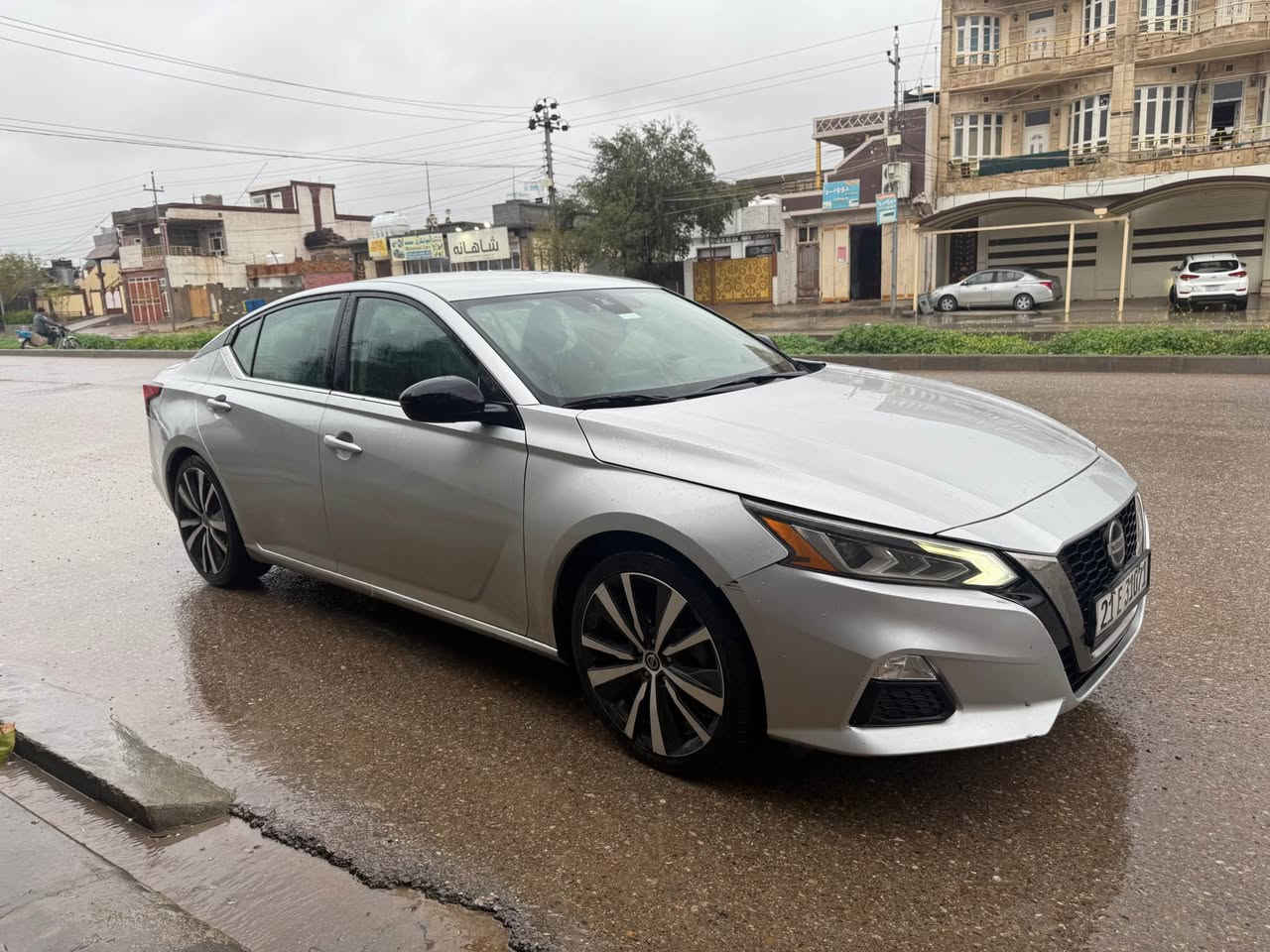 Nissan altima 2020 SR
سەیارەکە تەنها دەرگای سایەقی بۆیاخە لەگەل دۆسەکەی ، چەمەلخی سایەق تۆزێک ساردی هەیە ، پێش و پشت کەپس ، 74 هەزار ڕۆشتووە ، هەموو شتیکی تازەیە ، 
*********** السليمانية, العراق
