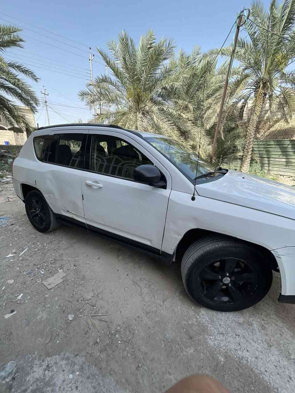 جيب كومبارس٢٠١٦ الشكل المرغوب للبيع  السعر جداً مناسب التواصل على الرقم ***********
