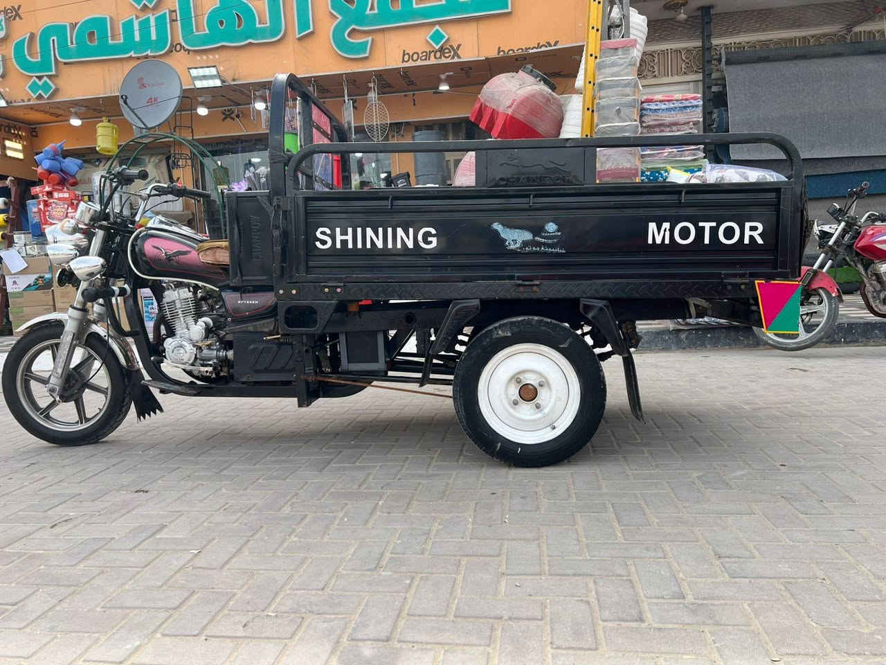 السلام عليكم ستوته جمره للبيع
مكفوله كفاله عامه اي نقص مابيها وكيلها بلال
 مكاني كربلاء الحر الصغير السعر 2350 بيها
مجال حق الجيه بسس ***********
***********
