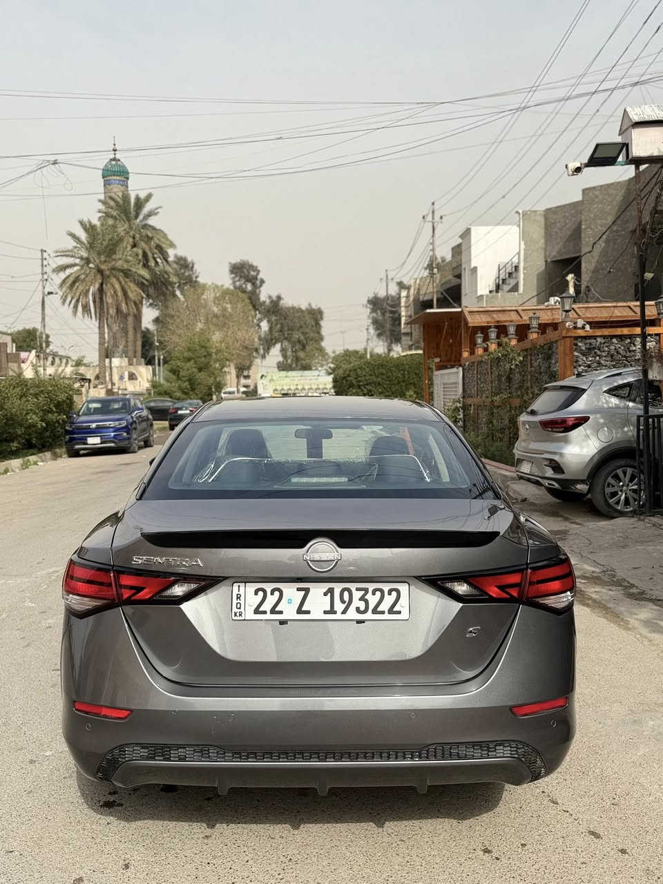 السلام عليكم 🙋🏻‍♂️🌹
للبيع نيسان سنترا مواصفات S موديل 2024 دخول جديد ترقيم جديد تحويل ثاني يوم السياره وارد أمريكي ضررها بسيط كما موضح بالصور جاملغ الأمامي اصلي نفس الون وبيها بيدي آر بلباب  فقط بدون صبغ سياره بدون ايرباك بدون دواخل مكفولات سياره جديده وجاهزه كير محرك صدر تبريد مكفولات 

مواصفات S 🚘

شاشه كبيره لمس كامره 

بصمه تشغيل تشغيل عن بعد 

فول تحكم استيرن أربع جهات 

كشنات تدفئه استيرن تدفئه 

زنون بلادي عالي ناصي 

ويل كب مع تخم تاير جديد 

نظام اقتصاد بانزين eco ونظام sport 

رادارات بالمري 

توقف ذاتي عند الاقتراب مسار خطي 

للاستفسار *********** 

علي مكاني بغداد البياع السعر 147 وبيها مجال ❤️
