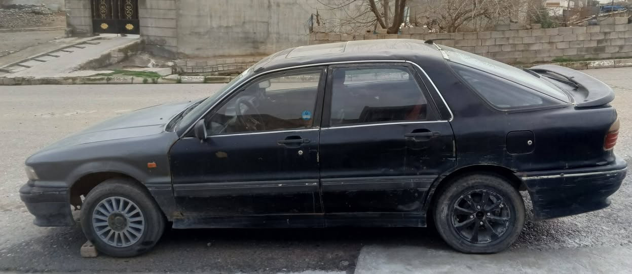 السلام عليگم
سيارة مستبوشي گلاند للبيع موديل 1991 وكوبون بانزين  السعر 20 ورقة وبيها مجال للاستفسار الاتصال ع رقم ***********
