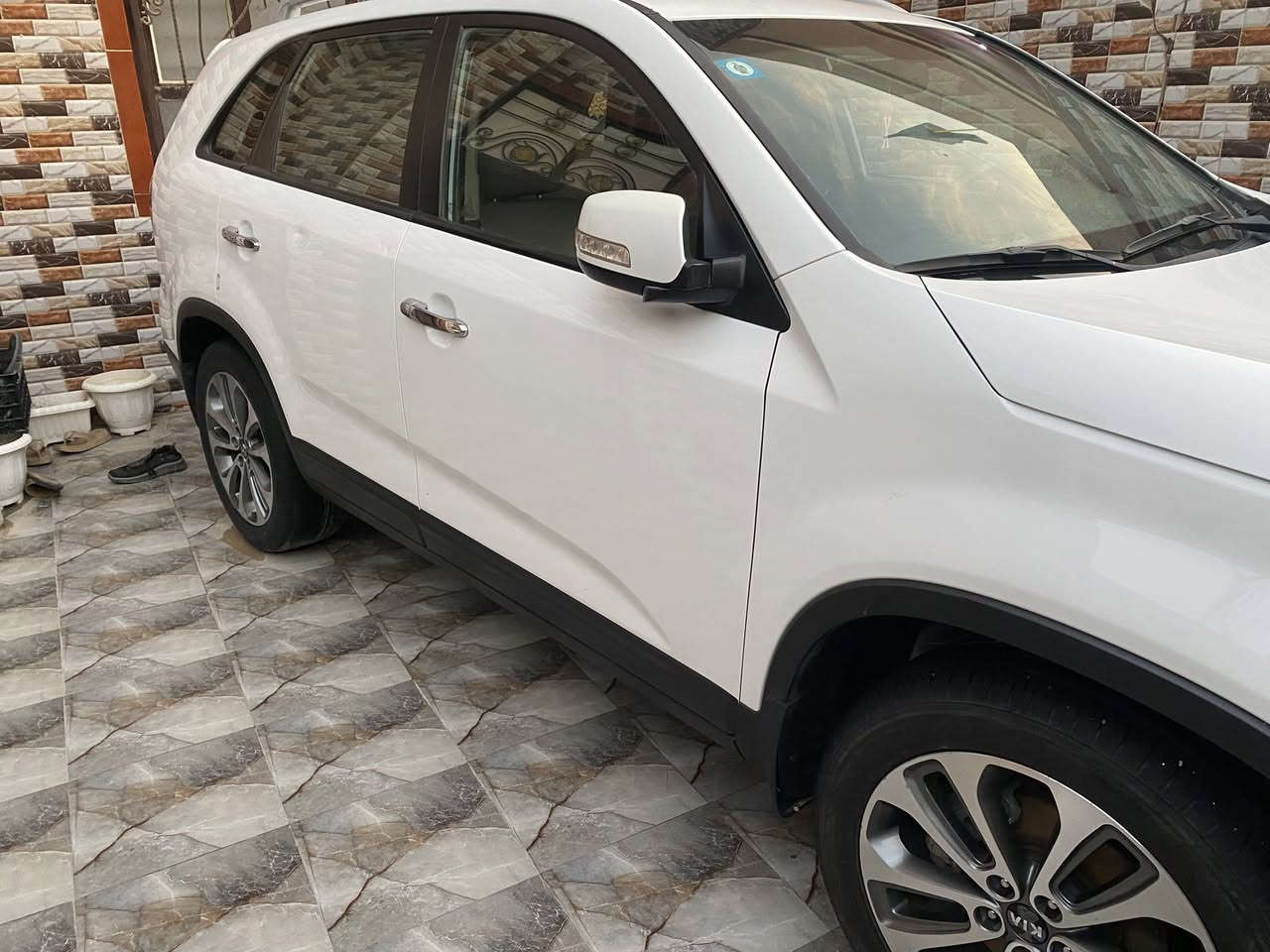 سورنتو 2015 خليجي 
مكفوله
ماشيه 93
العنوان حله 
***********
