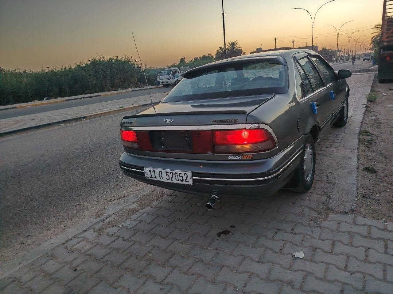 السلام عليكم برنس لون ((مميز)) رقم بغداد دولي بسمي هزه جديده سنويه لغايه 30 كير ومحرك مكفولات سياره صبغ لجماليه بدون معجون مكفوله من الضربه صدر جديد باتري جديد تخم تاير دواخله جديده سعر ٣٧ وبيه مجال بسيط عنواني بغداد أبو غريب***********//***********

