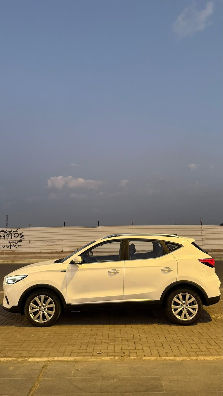 السلام عليكم
للبيع سيارة ام جي زد اس موديل 2020 فول مواصفات مكينة 1.5L بانوراما ، حساسات خلفية ، كامرة خلفية ، كشنات جلد ، تبريد قطعتين ، تحكمات ستيرن ، شاشة بلادية ابل كاربلاي ، اضائة امامية عالي ناصي LED بلادي ، اضائة خلفية LED 
السيارة ماشية 41 الف قابل للزيادة البسيطه كل تبديلات الدهن تم اجرائها بمركز الصيانة بيها بعض الملاحظات 
مكان السيارة ( البصرة - الحكيمية )
السعر 11,500$ و بيه مجال حك الجيه
متواجد فقط واتساب
***********
