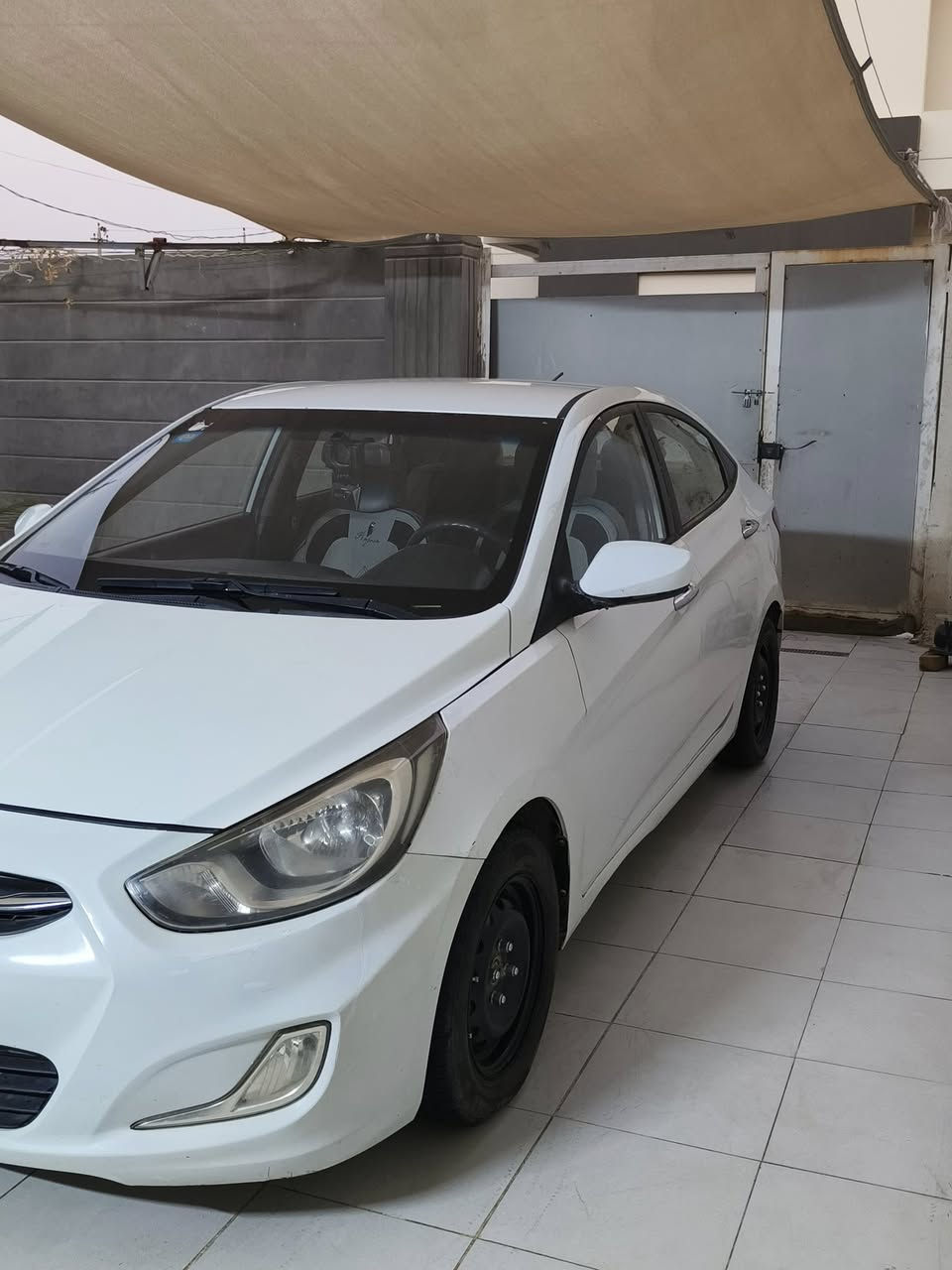 السلام عليكم
اكسنت موديل 2015 وراد امريكي 1600 Gdi 

رقم انكليزي مشروع وطني مداور ثاني يوم 

مكينه وكير مكفولات تبريد ثلج حداديه جديدة   

 هستوني مسويله ادامة لمنضومة الاحتراق حادثها جاملغ وبنيد 

السياره مصبوغه حزام اثر شخوط وتحجات خفيفه 

السعر 83وبيها مجال 

مكان السياره الديوانيه للاستفسار اكثر ***********
