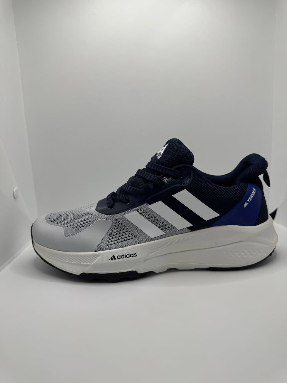 احذيه فيتنامي مامستخدم ماستر وزن خفيف سعر الحذاء 15000


**إذا كنت صاحب هذا الإعلان وتريد حذفه لأي سبب، رجاءا أرسل رسالة إلى الدعم الفني**