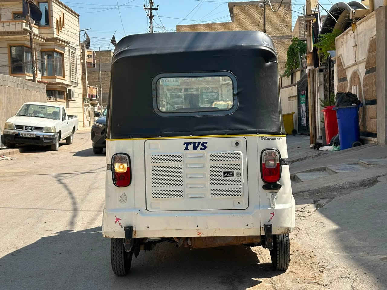 السلام عليكم 
تكتك TVS موديل 22 مكينه مامفتوحه سنويه باسمي ارقام انكليزي المكان بغداد بلديات 
التواصل على هذا الرقم ***********
