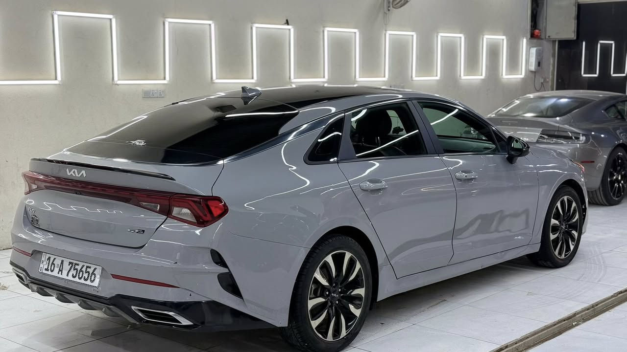 السلام عليكم

كي فايف K52022. 

رقم قادسيه حره باسمي دولي تحويل مباشر

مكينة 1600تيربو

   ماشية.97m. 

مواصفات فول ماعدا البانوراما قماره مغلفه PPF

بصمة تشغيل عن بعد رادارات جانبية رادارت امامية خلفية. 

شاشة وكامرة لدات امامية خلفية تحكمات جهتين 

🔦 كشافة زنون لدات نهارية ويل كروم كشنات جلد 

ثلاث انضمة قيادة توقف ذاتي تبريد بيانوً 

وباقي المواصفات معروفة 

السيارة. فقط.  بنيد وجاملغ عكس السايق بدون شواصي ولغود وصور الحادث مرفقة مع الصور. 

للبيع او المراوس. السعر 168 وبيها مجال 

للاتصال *********** مكاني الدوانيه
