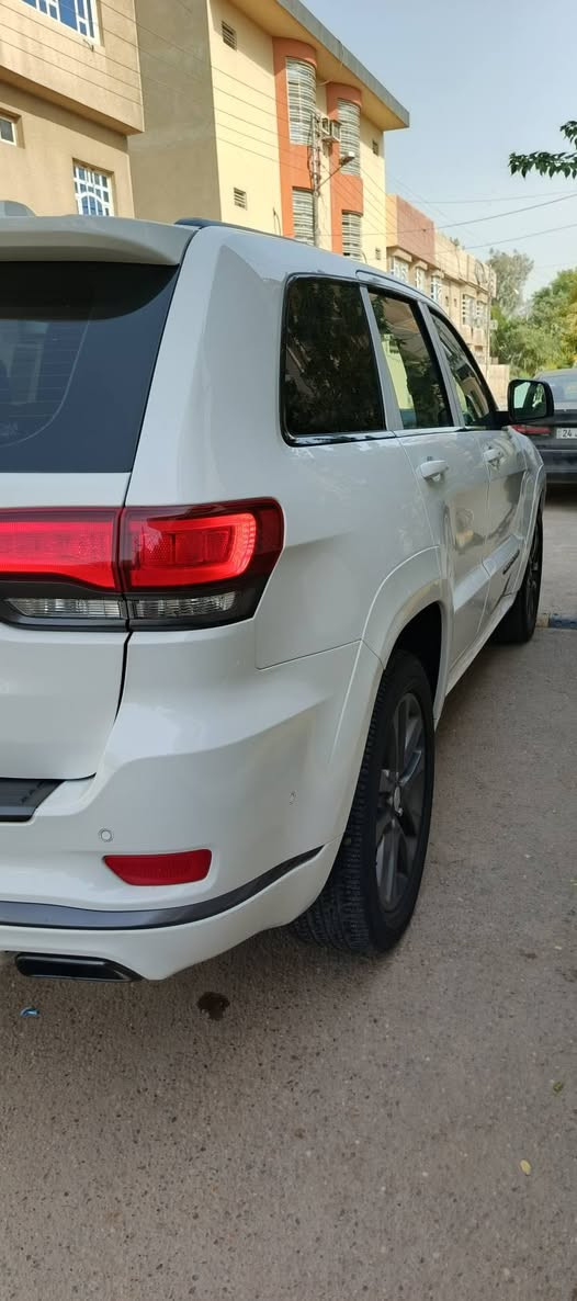 السلام عليكم ٠٠٠
للبيع جيب كراند شيروكي لمتد X
فووول مواصفات اعلى فئة بجيب موديل  2019 السعر  243 $ ورقة وبيها مجال
المواصفات 😘
بانوراما _ شاشة كبيرة _ رادار امامي ورادار جانبي _ ايقاف ذاتي _ مري قلاب _تشغيل عن بعد _كشنات جلد وكهرباء وتدفئة وتبريد _ جنطة كهرباء _ لدات امامي خلفي_ شفتات_دمام _تحديد مسار _ مثبت سرعة _ ايقاف ذكي تطبك من وحدها _ وبعد اكو مواصفات سيارة جاهزة وخير من الله 
مكاني بغداد السيدية ***********
متوفر واتساب ٠٠٠
