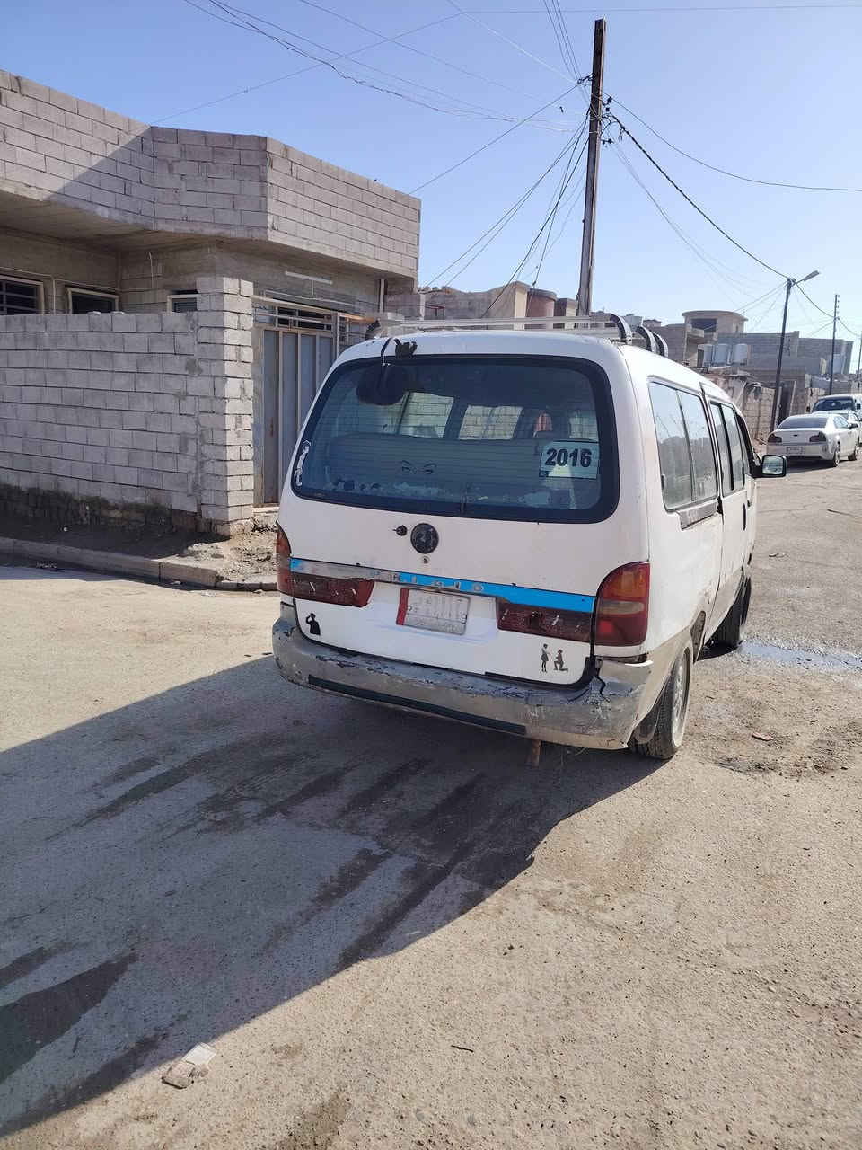 السلام عليكم كيا بريجو موديل 97 سنويه عظم27 شواصي معمره محرك لا صرف ولا نفخ جديد گير اكسن نظاف هيئه ما مسجله غرامات صفر والگشر قدام العين سعر 37 وبيها مجال شرط تحويل شرعي بغداد عنوان السياره موصل حي التنك يم مقبره العموري 
***********
***********
