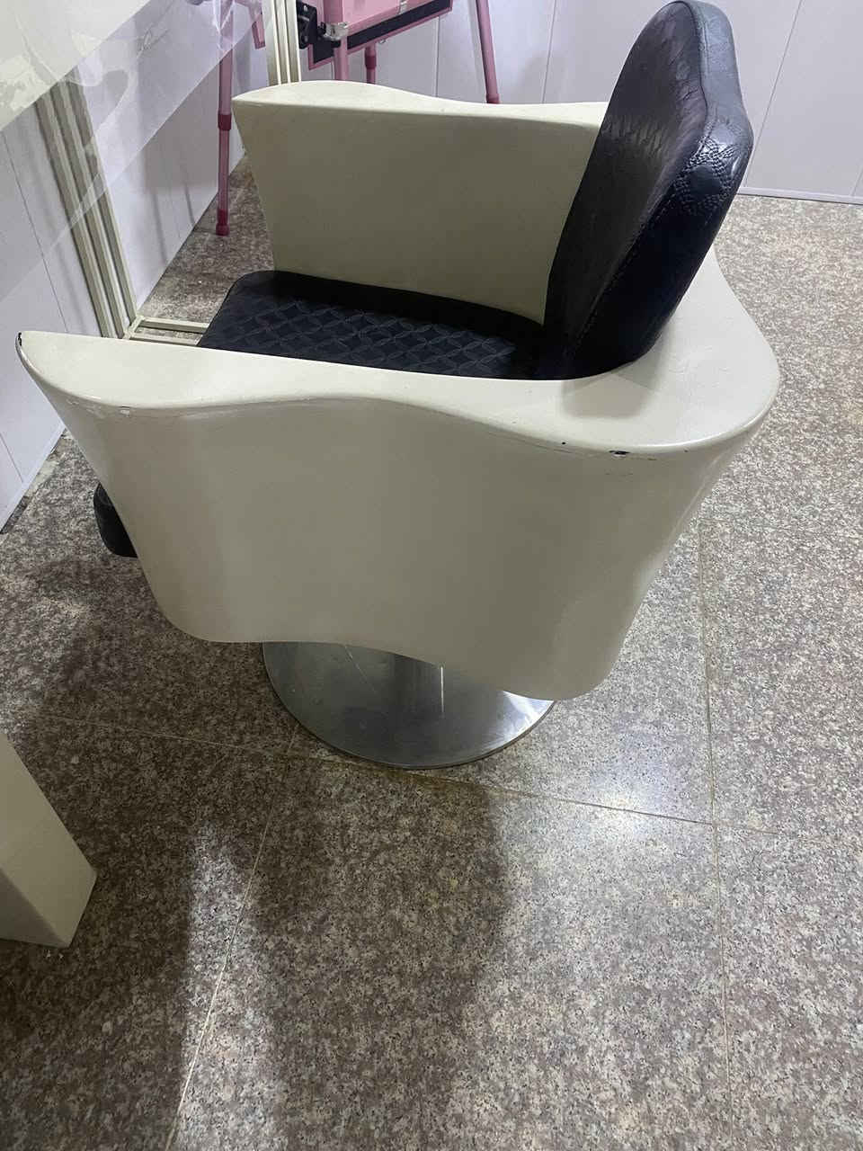 كراسي عدد ٥ مودرن اخو الجديد الكرسي ب ١٠٠ ومغسلة شعر سعره ١٢٠


**إذا كنت صاحب هذا الإعلان وتريد حذفه لأي سبب، رجاءا أرسل رسالة إلى الدعم الفني**