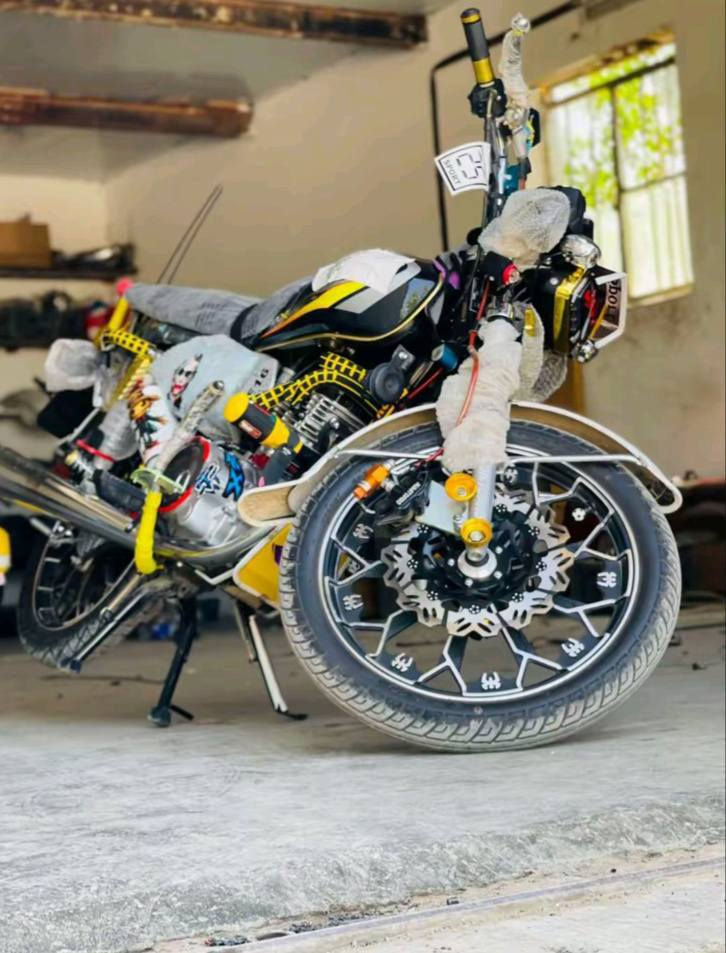 سلام عليكم ورحمة الله
نامه تو برو للبيع 
موديل 25
السعر.. 
***********
