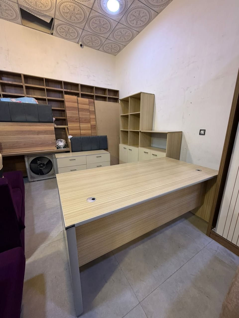 #للبيع🔥🔮#سعر_خاص_فقط
#-ميز مكتبي ماركة vana group كلش نضيف
💯العنوان #اربيل_فرمانبران
📞للمزيد مراسلتي #خاص ✅
📞 مراسلتنا على #واتساب+9647774475969
