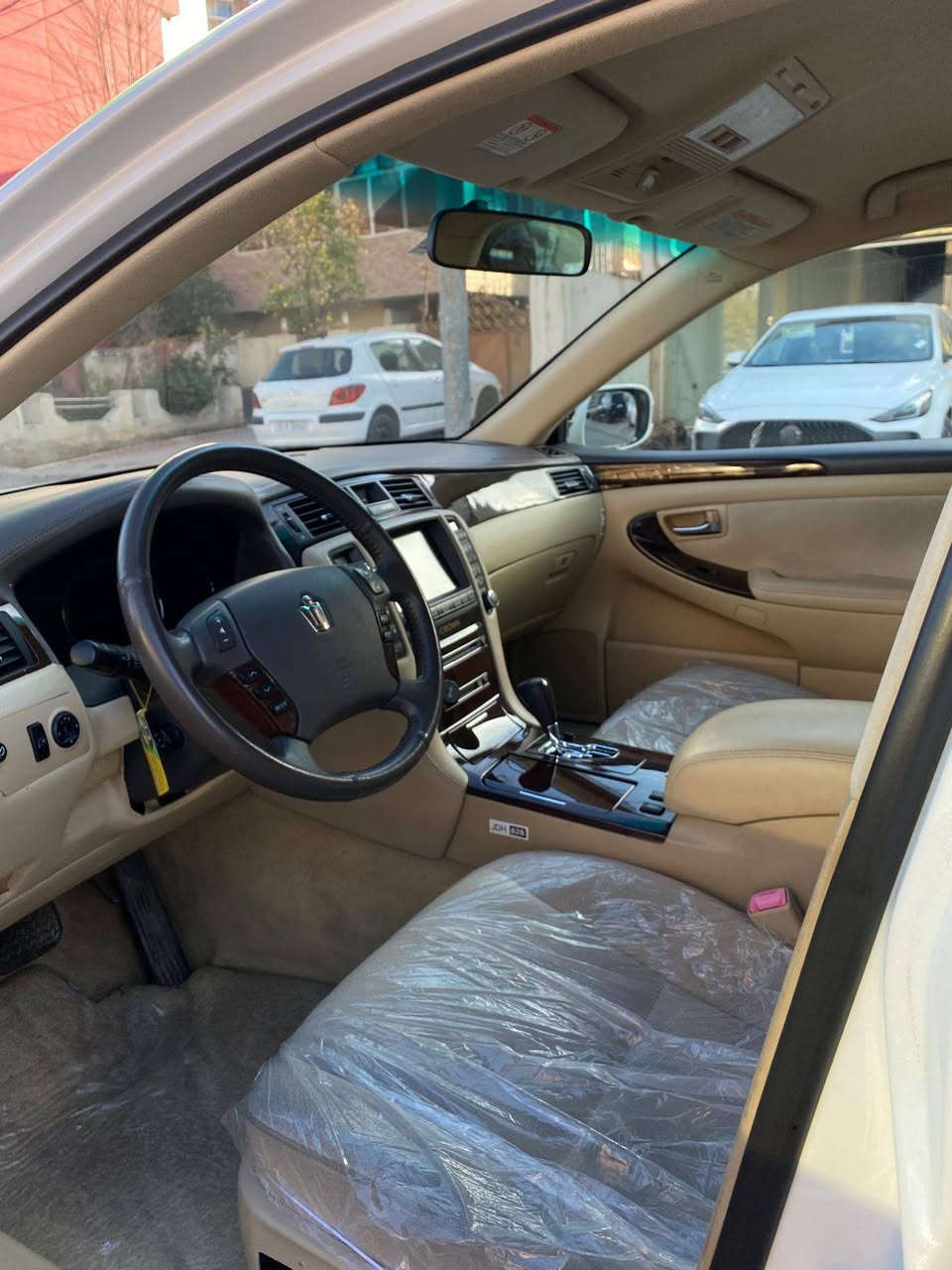 تۆیۆتا کراون ‎ شاهینه‌ 2007 ساخ 
 ساج مه‌له‌كی ‎٣ دووگمه‌ی په‌رده‌ ‎١٨٢ گێرگه‌وره‌ی مه‌كینه‌ گه‌وره‌ ‎ئاوێنه‌ ئیشاره‌ت
سوكان كاره‌با
سه‌یاره‌كه‌ زۆر پاكه‌و هیچ ده‌عمو لێدراوی نیه‌
٨٠هه‌زاری حه‌قیقی رۆشتو‎ه

سعر لە کۆمێنت داوابکە ڕاستەخۆ بۆت دیت 📩 

گیرومەکینە بەشەرت زۆربەجوانی پاکی ماوە هیچ خەلەلیکی تیدا نییە 

ژمارەی خاوەنی 
***********
