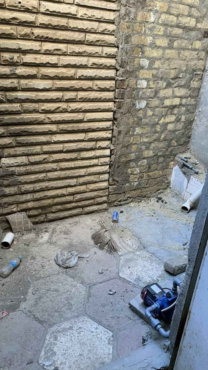 السلام عليكم مكتب عقارات الشمس  مقابيل المستشفى التركي !!!
                         بإدارة ((أحمد الگريطي))
                    
    ☎️*********** 
                        ☎️*********** 

🏠مشتمل للايجار يحتوي على صاله ومطبخ ومجمع صحيات وغرفة بالطابق الثاني مجهز تانكي سخان ماطور ماء 

⁦^⁠_⁠_⁠_⁠_⁠_⁠_⁠_⁠_⁠_⁠^⁩⁦(⁠✯⁠ᴗ⁠✯⁠)⁩⁦(⁠✯⁠ᴗ⁠✯⁠)⁩⁦^⁠_⁠_⁠_⁠_⁠_⁠_⁠_⁠_⁠_⁠^⁩

🌎 الموقع حي الاكرمين قرب مدرسة علي جواد الطاهر 

 ⁦^⁠_⁠_⁠_⁠_⁠_⁠_⁠_⁠_⁠_⁠^⁩⁦(⁠✯⁠ᴗ⁠✯⁠)⁩⁦(⁠✯⁠ᴗ⁠✯⁠)⁩⁦^⁠_⁠_⁠_⁠_⁠_⁠_⁠_⁠_⁠_⁠^⁩

💸💰 قيمة الإيجار 200
