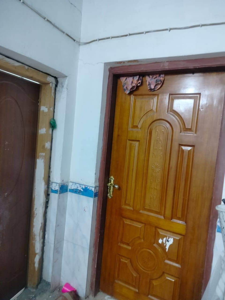 بيت بالناصريه ثوره خلف مجمع العائله ركن 
طابوا اسهم 200م طابقين طابوك كونكريت 
الارضي غرفتين وصالتين واستقبال ومطبخ وصحيات
وكراج سياره 
والطابق٢ 
3غرف وصاله ومخزن على تبليط وخدمات 
للإستفسار سعره ٢٩٥ بي مجال
***********
***********
مكتب نجمة الابداع بالثوره مقابل حسينية سيد عواد
