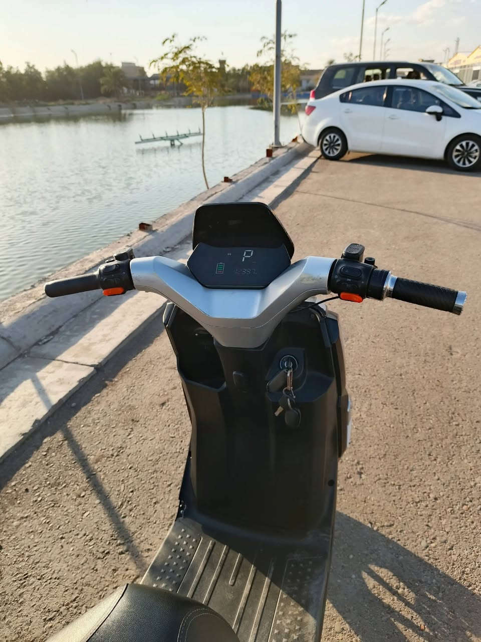 السلام عليكم 
دراجة شحن نوع اباتشي الصغيرة شركة جوهرة بغداد 
دراجة نضيفة جداً بطاريات 6 حجم كبير لايت زنون عالي ناصي ترجع عل بك R دبل اشارة 3 سرع سرعتة 
ما بين 95 الى 100 سويج + بصمة عدد 2 
 مكاني بغداد («سعر 700») ***********
