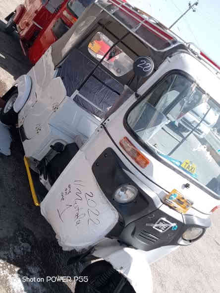 السلام عليكم
22/4 
كفاله عامه ماعده زلق بلقد 
راي اتصال نت ماعدي 
***********
