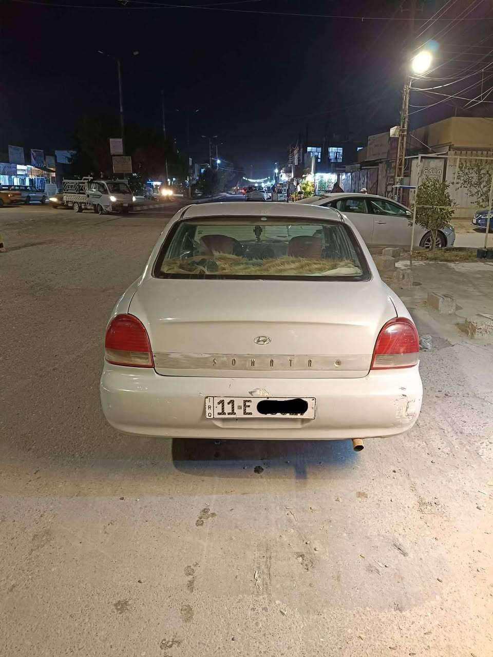 السلام عليكم ورحمة الله وبركاته
سوناتا وفود ٢٠٠١ رقم بغداد 11 تحويل مباشر شرط 

محرك ٤ سلندر 

كير عادي 

تخم تاير جديد 

لون مميز اسمنتي  داخل نظيف جدا 

بيها شاشه اندرويد اصليه 

صدر جديد أمامي وخلفي 

سنتر لوك  شغال السياره ناعمه ونشطه خير من الله 

بيع أو مراوس حسب القناعه شعندك نزل 

مكانها بغداد ابو غريب 

للتواصل رقمي ***********
