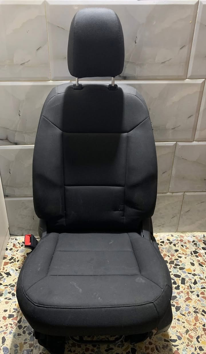 السلام عليكم للبيع كشنات اكسبلورر 2023 أماميات اثنيهن بـ 150 الف  عنواني بغداد الشعلة رقمي ***********
