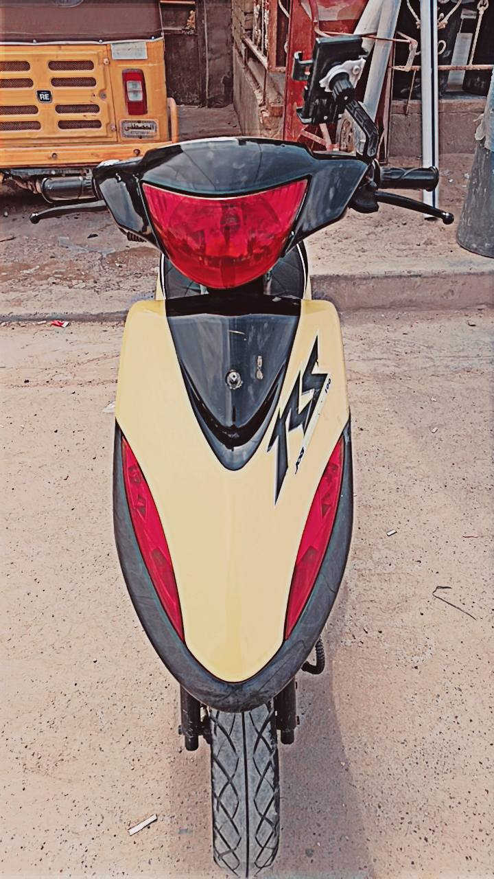 سلام عليكم شباب دراجه ماكس عدلة دراجه خير من الله  درجه نكره  سلف هندر سعر  550 أبل 450 طلع كبل لا تعبني ول شراي يفضل واتساب رقم ***********
