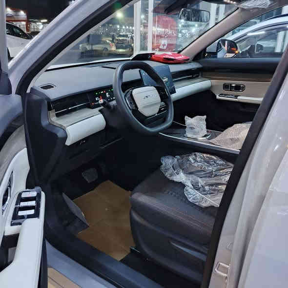 تتوفر سيارات جيتور داشينك خليجي زيرو فل مواصفات قمارة حديد 2026 رقم بغداد للبيع فقط تحويل مباشر بإسم المشتري مع كفالة وضمان 10 سنوات أو مليون كم من شركة هارلم 

انتبه 

السياره متوفره بالالوان المميزة الاسمنتي والابيض السيارات مطابقة للمواصفات القياسية لمجلس التعاون الخليجي 0كم 

السعر 

21,850,000 مليون بدون رقم ارخص سعر وبالخير على المشتري 

أو

24,150,000 مليون مع الرقم بغداد 

بصمه تشغيل عن بعد شاشه كبيره لمس نفكيشن كاميرا خلفيه دواره تحكمات فل بالستيرن وكروز سرعة بلوتوث وحاكيه سستم ايرباك مرآة اوتودم رادار تحديد مسار دشبول ديجيتال هاند بريك بصمه مانع انزلاق وانحدار اوتو هولد كشنات مخمل رياضيه تبريد شاشه لمس قطعتين داخل صاج ثلاجه وسطية أوامر صوتيه إشارة بالمري وكهرباء حساس خلفي وحساس اطارات وحساس مطر اناره اوتو وعدسه متحركه زنون بالمازدة الاماميه ولد نهاري زنون بك لايت لد سستم صوت ترايش الابواب والشباك الامامي استيل 

ABS. AUX. USB. GPS 

2 بصمه تشغيل عن بعد ويل كب حجم 18 استيل محرك 4 سلندر حجم 1500 تيربو محرك اقتصادي وراقي بدون دوانز كير اوتوماتيك والشراي يتصل على رقمي مع تحياتي السعر ثابت سعر شركه 

***********

بغداد الوزيريه معرض الزبون مجاور المجمع العلمي العراقي قرب تقاطع جامع النداء 

البيع نقد فقط
