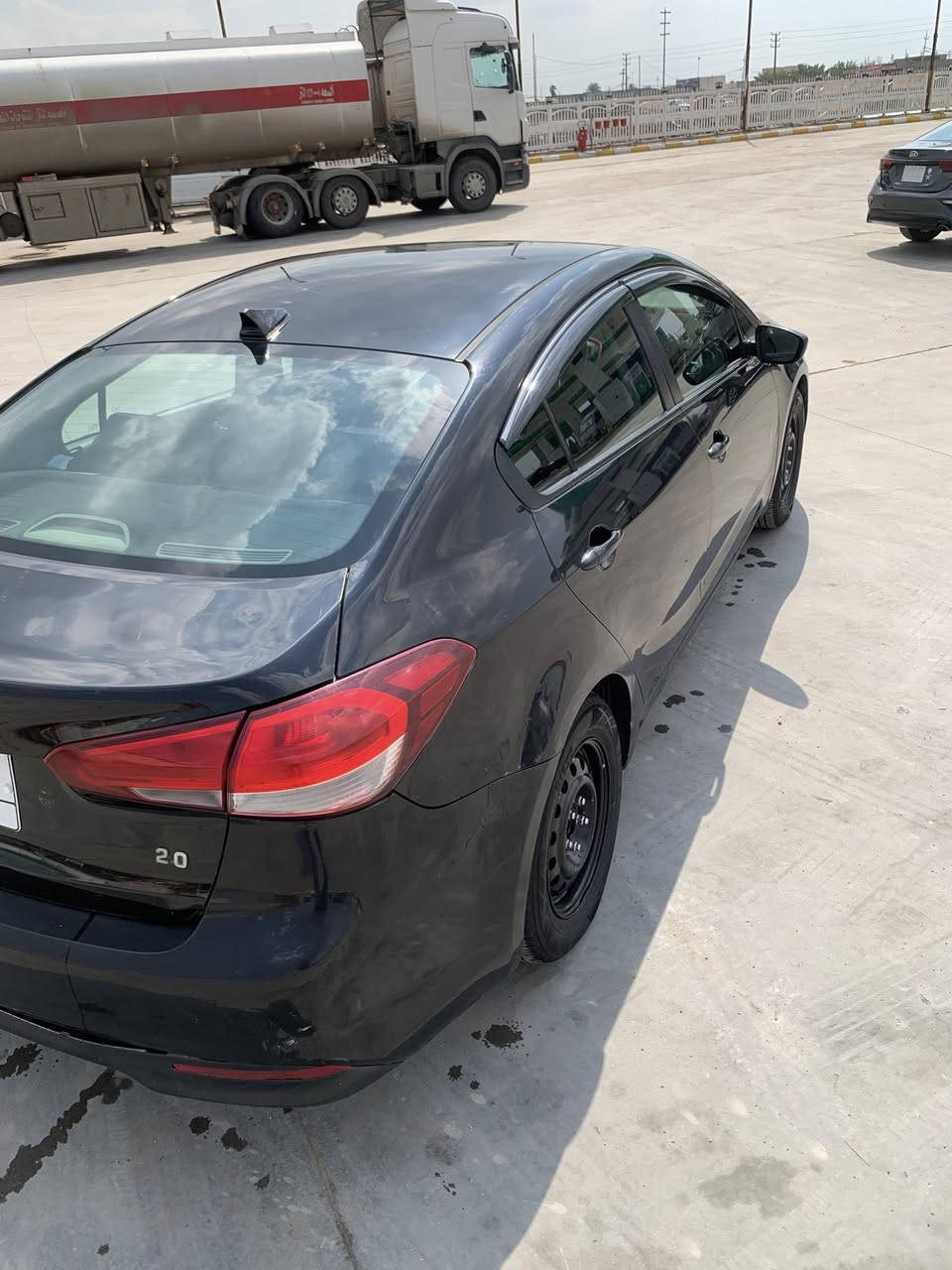 سلام عليكم  كيا فورتي للبيع موديل 2018 وراد امريكي  بيه قطعه الجاملغ الخلفي السياره جاهزه تخم تاير جديد وحداديه وتبريد خير من الله السياره للبيع فقط ، السعر 120 بيه مجال للشراي رقم بغداد تحويل ثاني يوم للاستفسار على الرقم *********** مكلف بالنشر .
