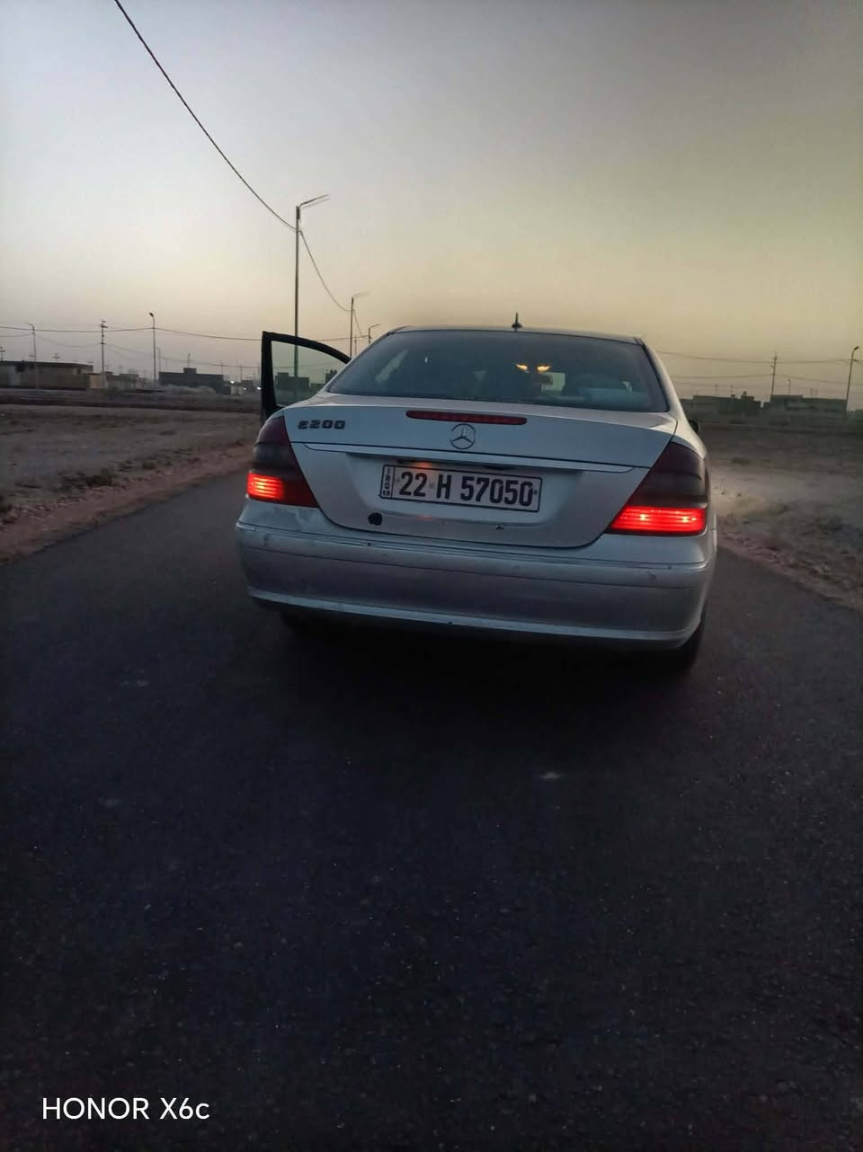 مرسيدس E200
موديل 2008
4 سلندر تيربو 
رقم أربيل 
130 وبيها مجال 
***********
