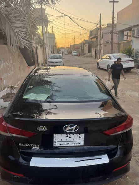 النترا مديل ٢٠١٨ وارد امريكي سياره بيه جاملغ وبنيد كير محرك نضيف تبريد شغاله خير من الله سياره جاهزه مداور ثاني يوم والي يحب يستفسر رقم *********** 
السعر ١١٧ وبيه مجال
