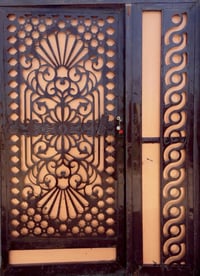 باب شارع • ٢م×١٫٥م • جديد