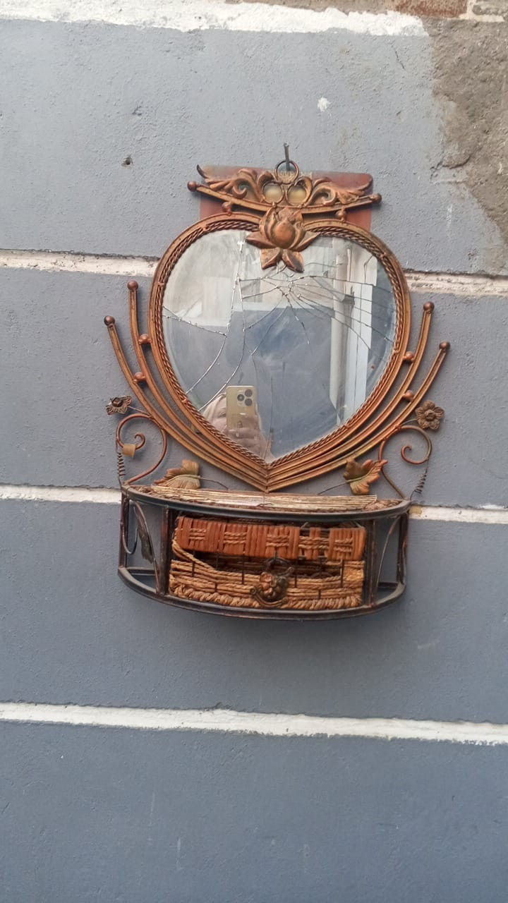 شغل عراقي باب اول ابو عباس النجار
ويوجد لدينا كتنور وباب غرف وأبواب وتصميم للأبواب
للإستفسار عن الرقم
***********
