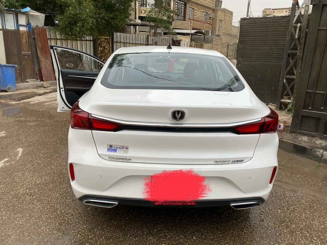 السلام عليكم شانجان ايدو بلاس موديل 2022 ابيض اللون  بعده بضمان الشركه السيارة بية طخات بارد وممصلحه
رقم بغداد موضحه بالصور 
مواصفات السيارة
محرك 1600 مكفول
كير 7 نمر مكفول
ماشيه 75حرة
بصمة
كشنات جلد
هاند بريك بصمه
كاميرا دواره
شاشة متصلة
تشغيل عن بعد
السعر  120 ورقه وبيه مجال   تبريد ثلج رقمي *********** مكان السياره بغداد الدورة الشراي يتصل واتساب او رقم
