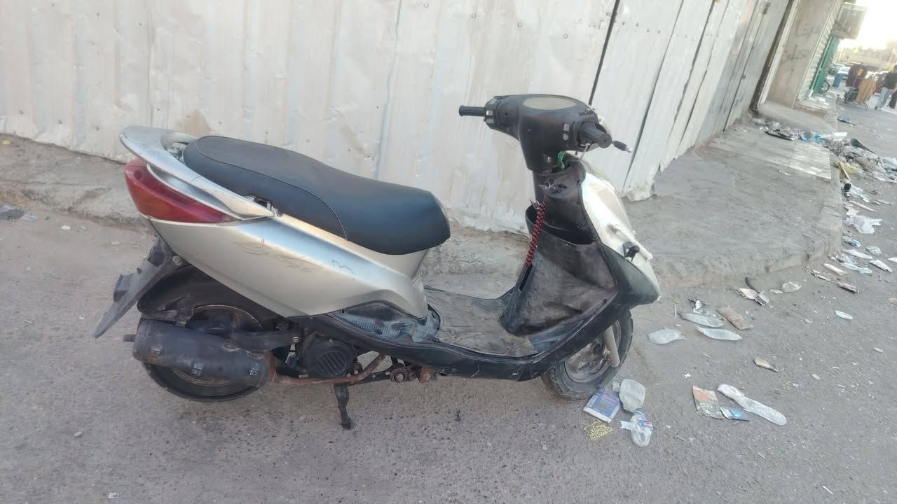 بريز للبيع
تشغيل سلف هندر كهربائيات كلها شغالة اشاير لايت كفرات بلادية محرك بلادي مكاني بغداد البلديات 
السعر 600وبيها مجال مكاني بغداد البلديات 
***********
